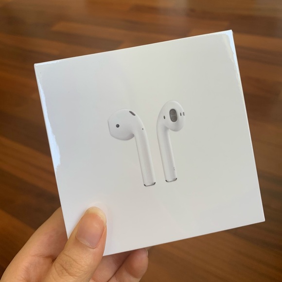 Airpods with charging case
